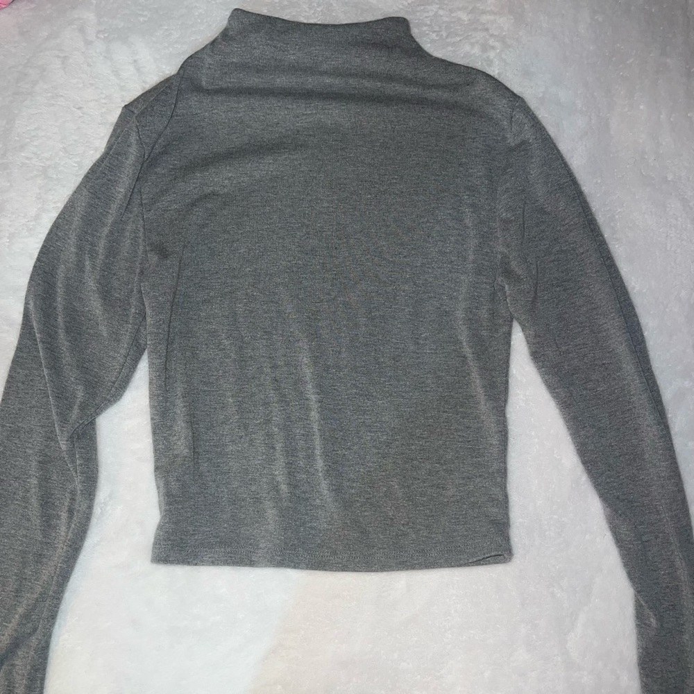 Long sleeve prefect for winter or fall